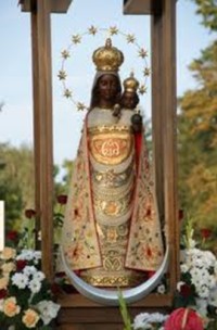 Figura Matki Bo�ej Loreta�skiej z Dzieci�tkiem